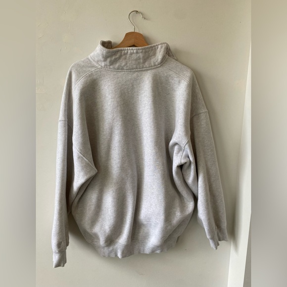 SOLD Aritzia TNA mega 1/4 zip sweatshirt - Picture 2 of 3